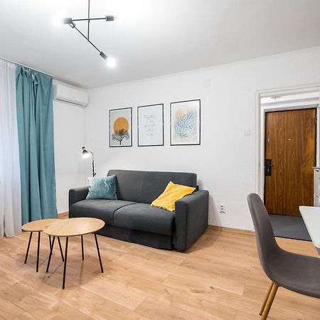 Ultracentral Cozy Apartment Bucharest Exterior photo
