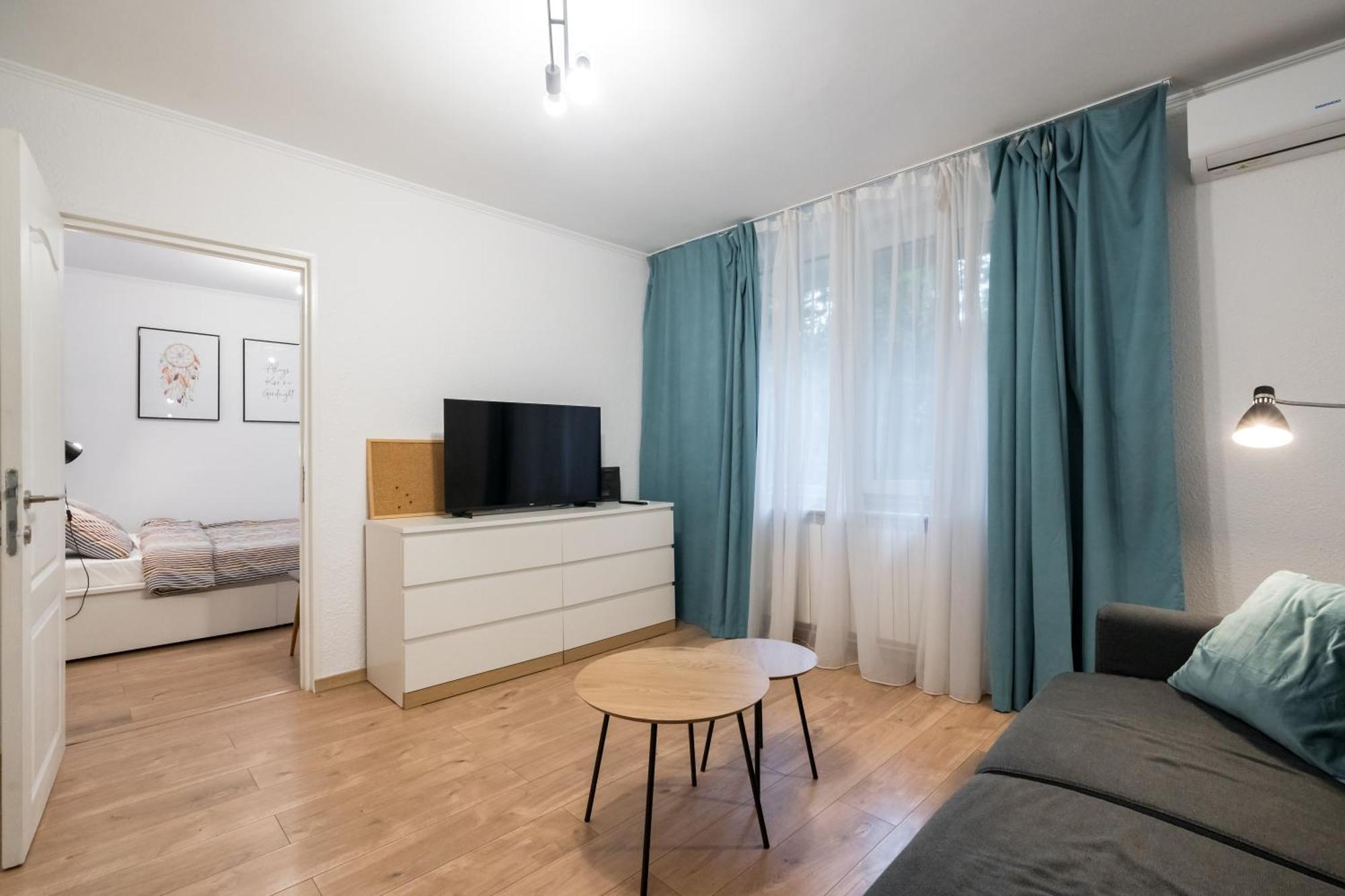 Ultracentral Cozy Apartment Bucharest Exterior photo